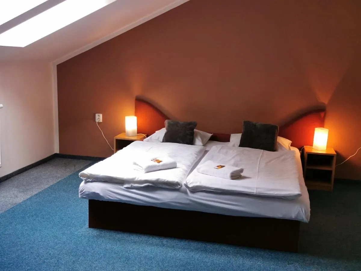 Hotel Club Trio Ostrava